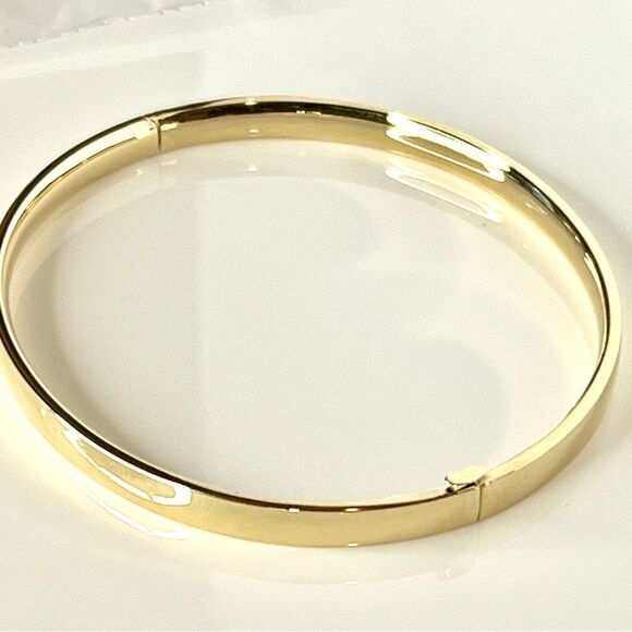 New 14k 3/16 High Polished Hinged Bangle Bracelet - Picture 11 of 11